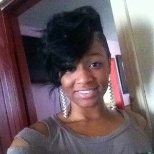 Meet your Posher, Alexis